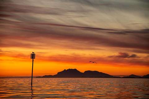 Solnedgang over Dønnmannen